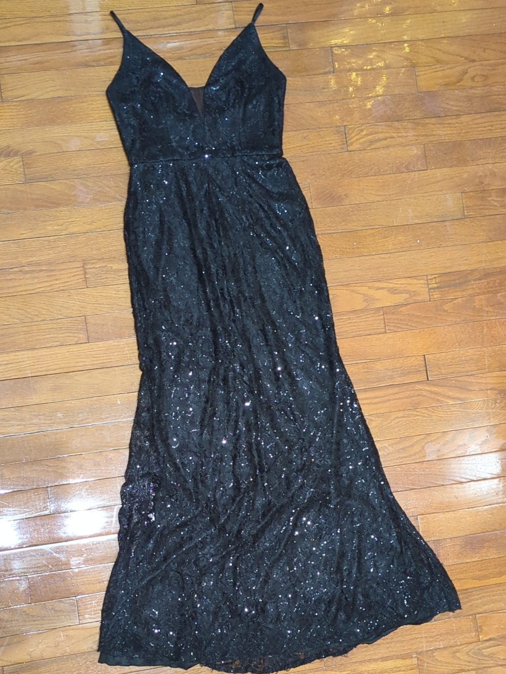 Elegant Black Sequin Mermaid Tail Prom Gown